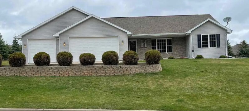 Building Photo - 5451 North Ave