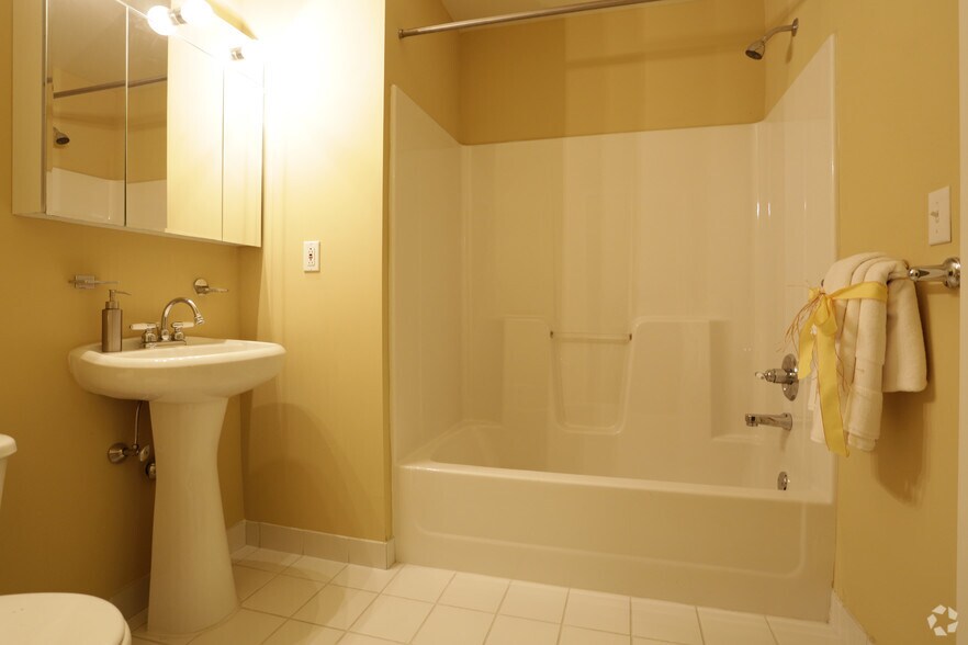 The Victor Camden, NJ Apartment Finder