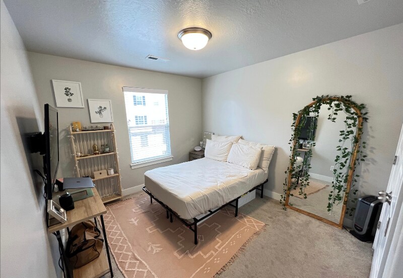 Building Photo - 5233 W Cannavale Ln