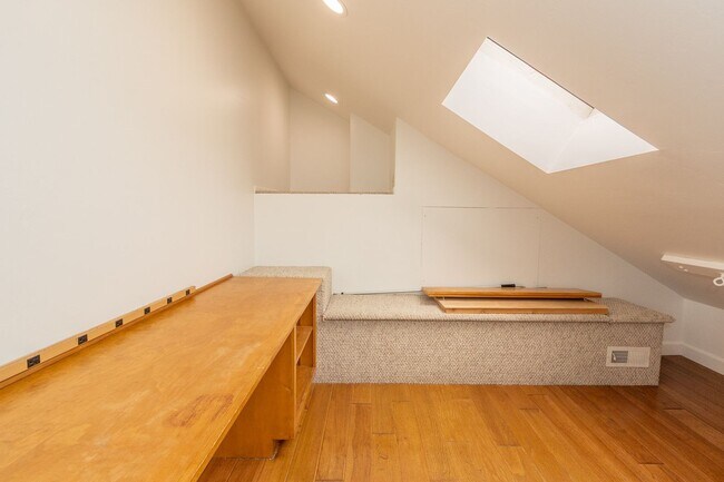 Building Photo - Iconic A-Frame Encinitas 4 Bed + Studio Sp...