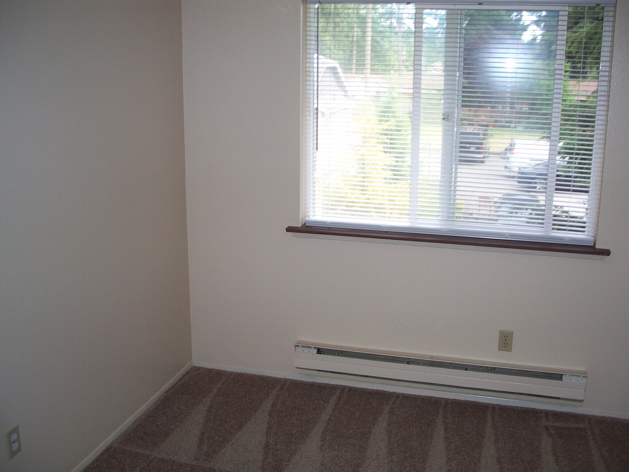 Building Photo - 11020 122nd St E