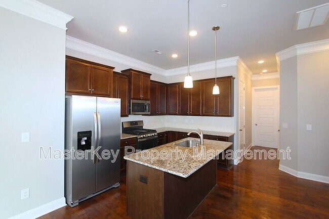 Building Photo - 170 Cotten Dr