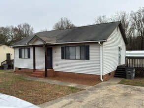 Building Photo - 224 Sunnydale Dr