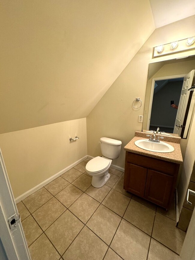 Building Photo - 4br House near Campus, Stadium, Downtown! ...