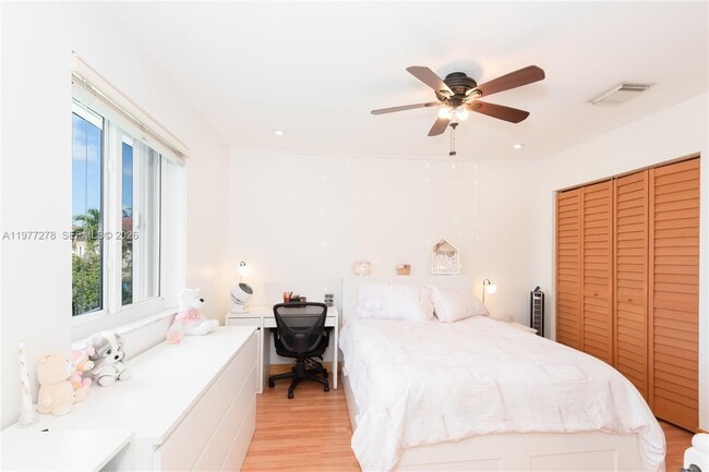 Building Photo - 17360 NW 69th Ct