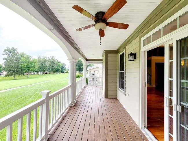 Building Photo - 5 bed/3.5 bath home on Lakeview Golf Resor...