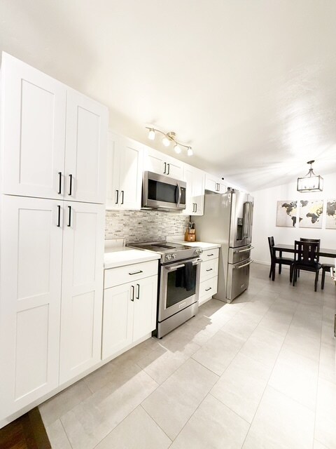 Building Photo - 318 E 28th St