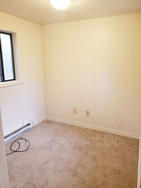 Building Photo - 522 Abeel Cir