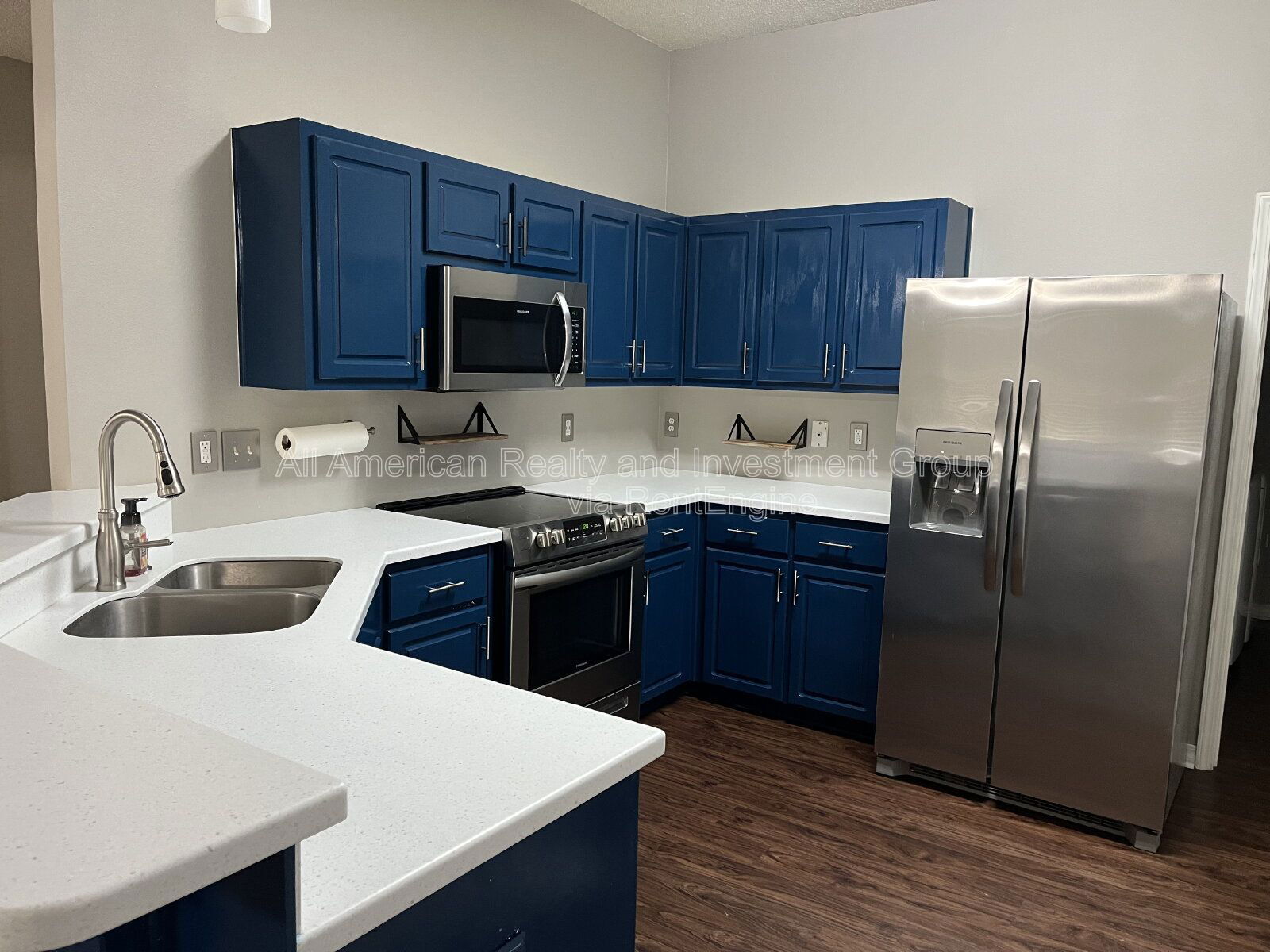 Building Photo - 917 Lajolla Ln