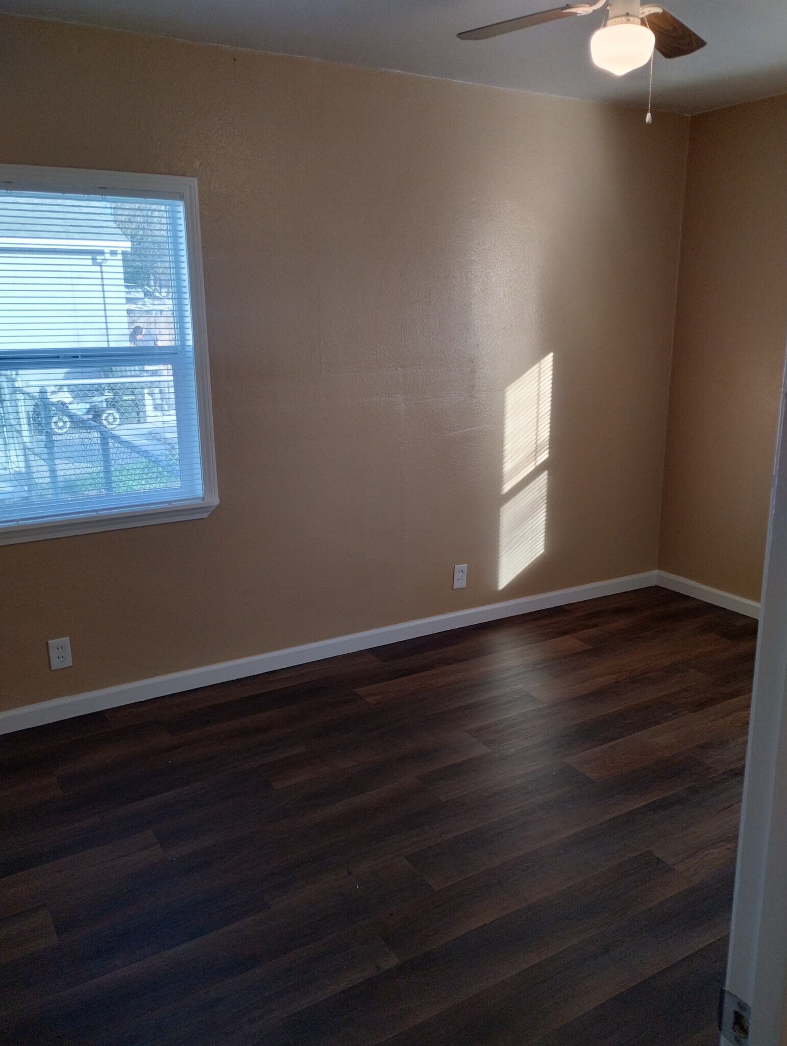 Building Photo - 1756 South Ave