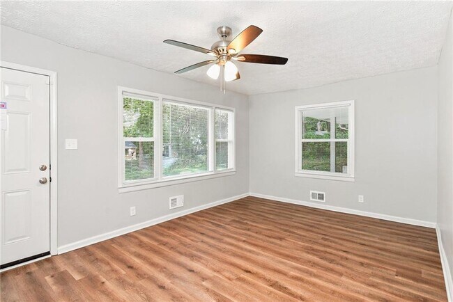 Building Photo - 1598 San Gabriel Ave
