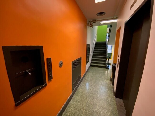 Building Photo - 145 Westminster St