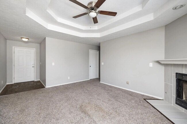 Building Photo - 4 Bed 3 Bath 2 Car Garage -In Ground Pool