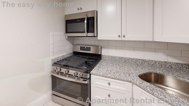 Building Photo - 14 Yarmouth St