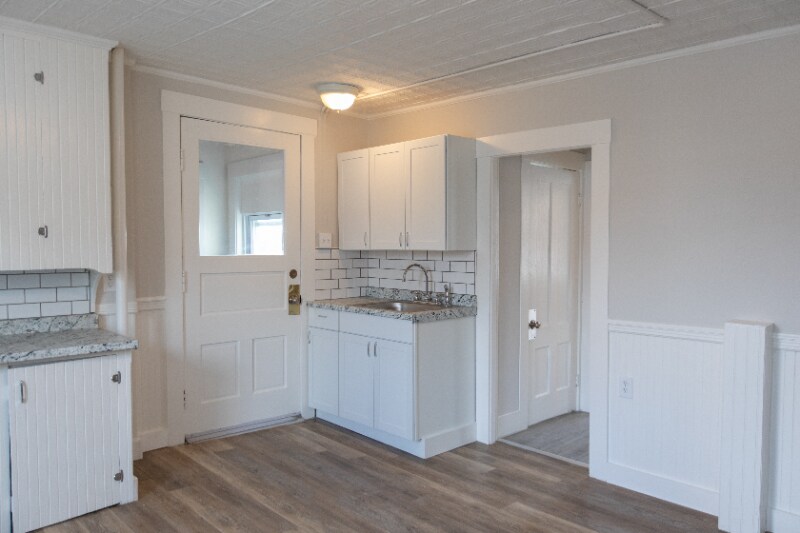 Building Photo - 150 Main St