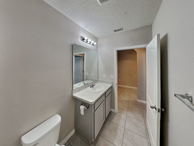 Building Photo - 361 Honey Bell Rd