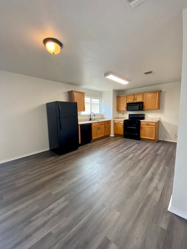 Building Photo - 11215 Dublin Trace