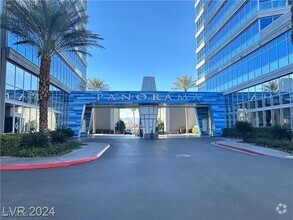Building Photo - 4525 Dean Martin Dr