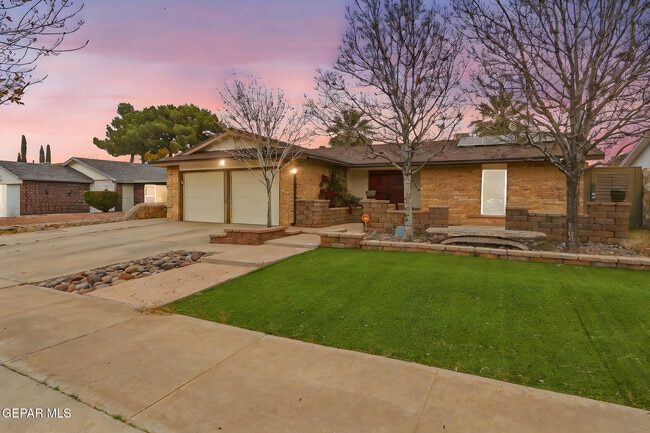 Building Photo - 1732 Russ Randall St