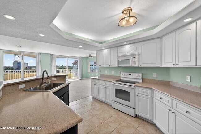 Building Photo - 8903 Laguna Ln