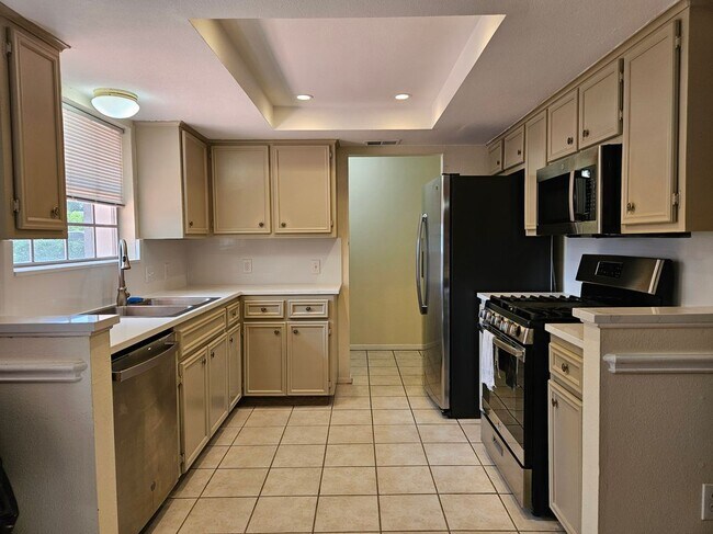 Building Photo - 1515 Desert Quail Ln