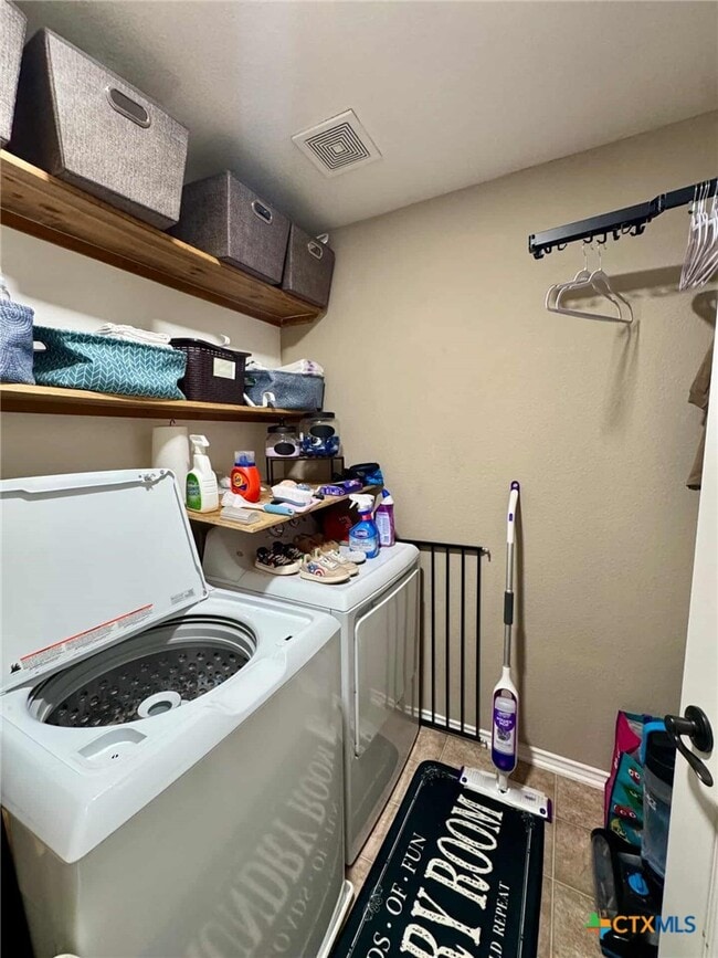 Building Photo - 1071 Tumbleweed Trail