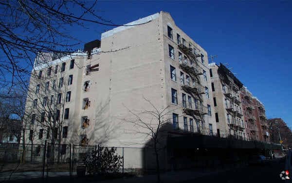Primary Photo - Fox Street Apartments