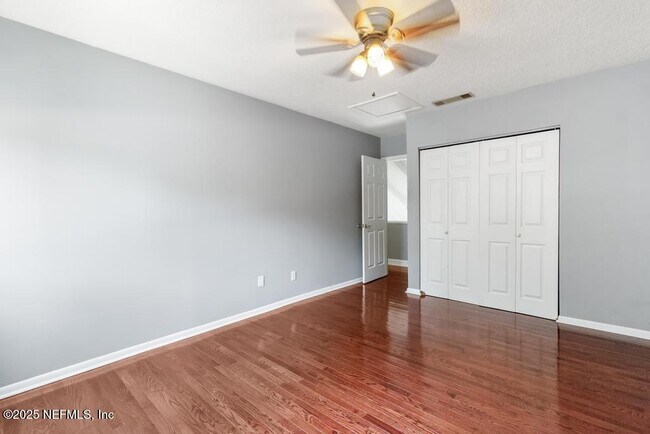 Building Photo - 5400 La Moya Ave