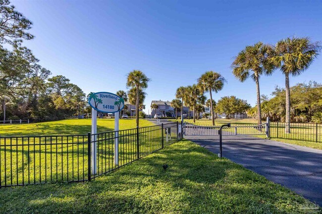 Building Photo - 14180 River Rd