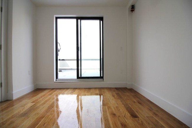 Primary Photo - 766 Lafayette Ave