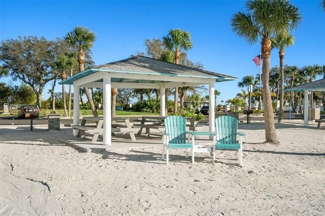 Building Photo - 5524 Gridley Ln