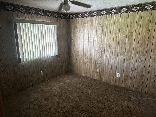 Building Photo - 349 N Royal Palm Rd