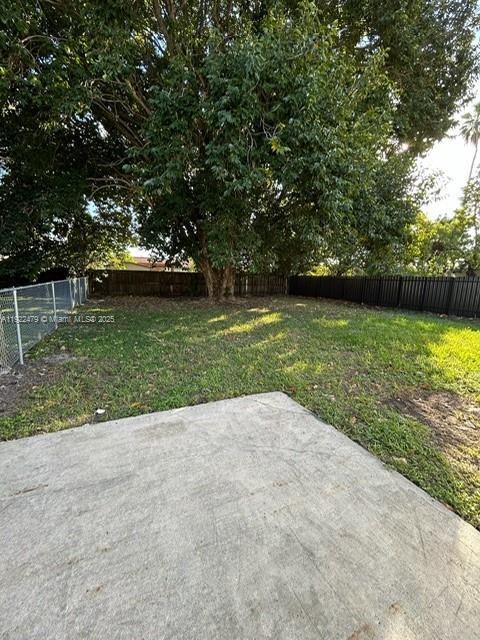 Building Photo - 7152 SW 22nd St