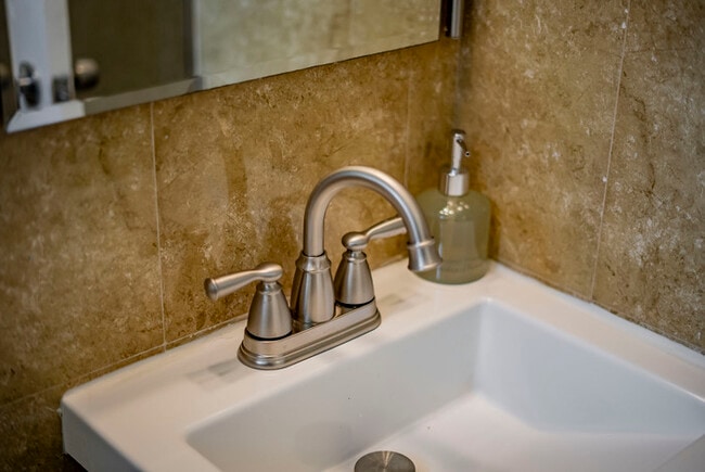 Building Photo - Furnished 3BR Glendora Home | Quiet Retreat + Parking