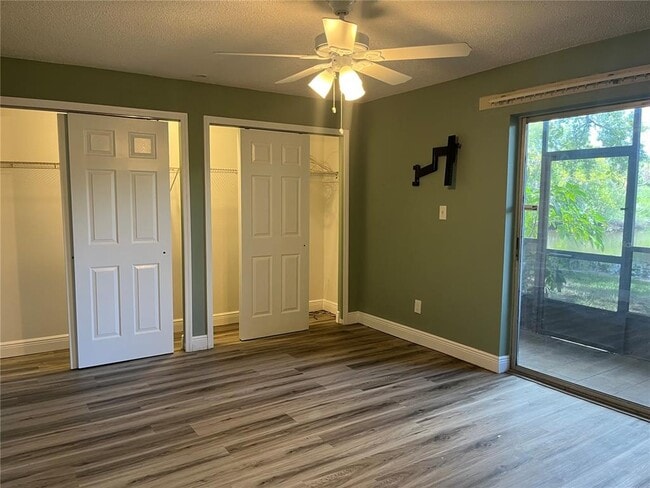 Building Photo - 9105 Tudor Dr