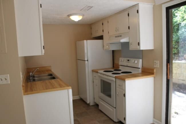 Building Photo - 306A Gillespie Rd