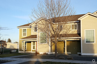 Building Photo - Pueblo Del Rio