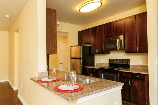 Building Photo - 8275 Stonebrook Pkwy