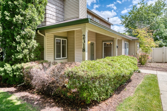 Building Photo - 2318 S Shoshone St