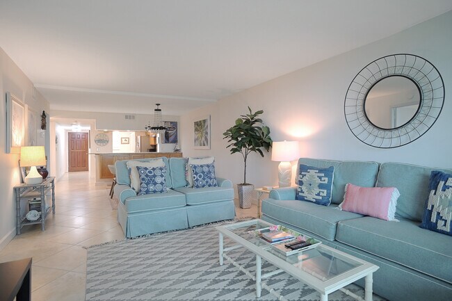 Building Photo - 830 N Atlantic Ave