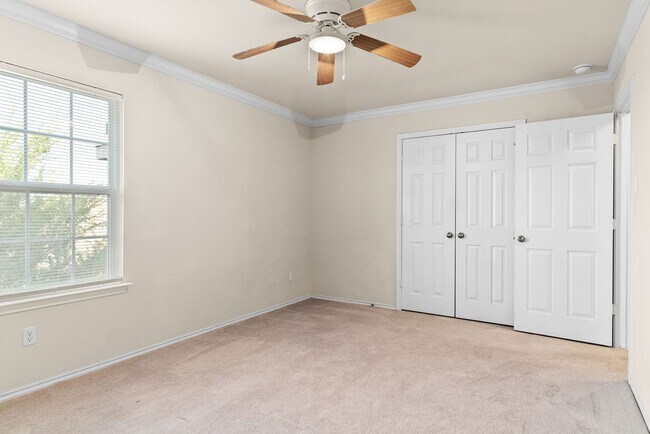 Building Photo - 9311 Sandyford Ct