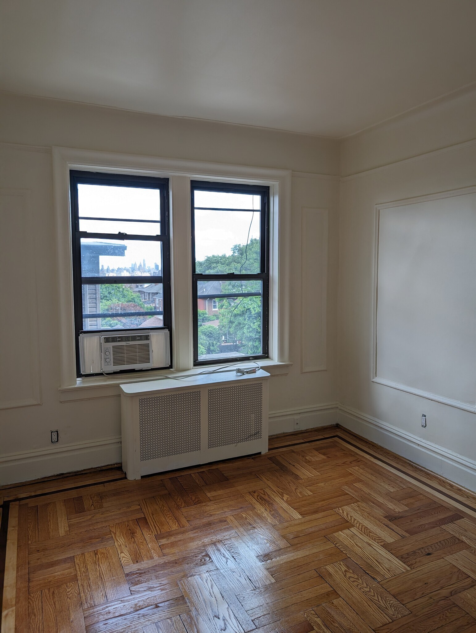Living Room - 7612 Park Ave
