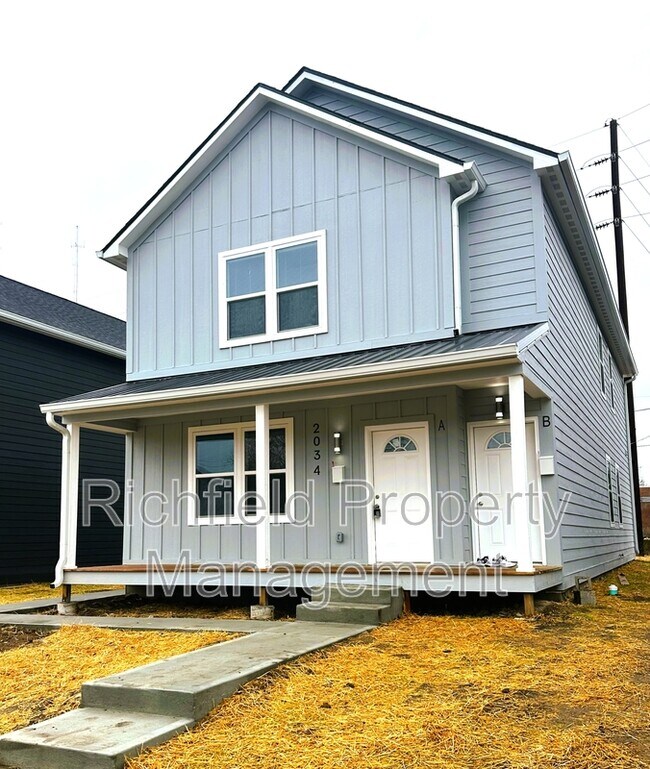 Primary Photo - 2034-B E Maryland St