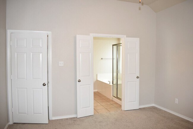 Building Photo - 8617 Corral Cir