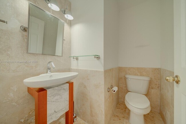 Building Photo - 5035 SW 155th Ave