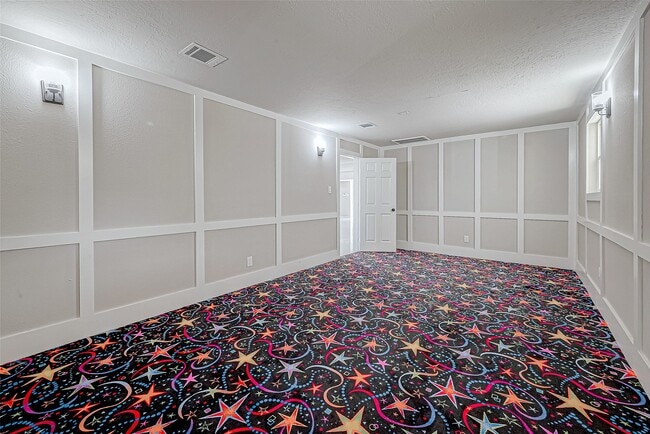 Building Photo - 3102 Glenn Lakes Ln