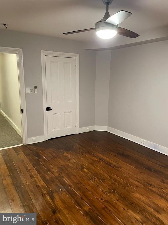 Building Photo - 909 N 2nd St