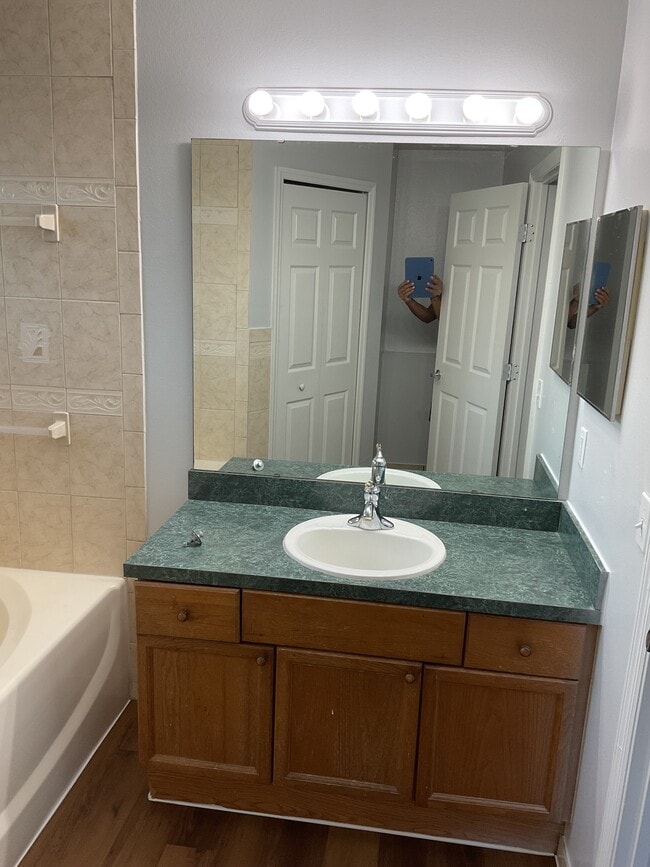 Building Photo - 4912 Aventura Blvd