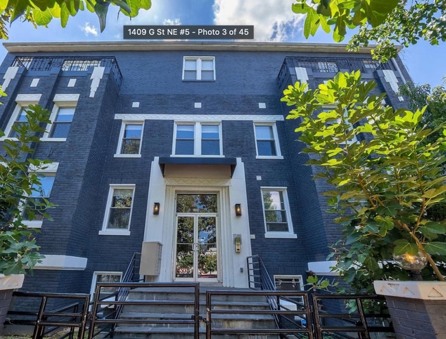 Primary Photo - 1409 G St NE
