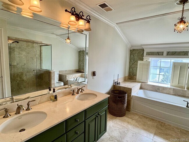 Building Photo - 33 Putters Way